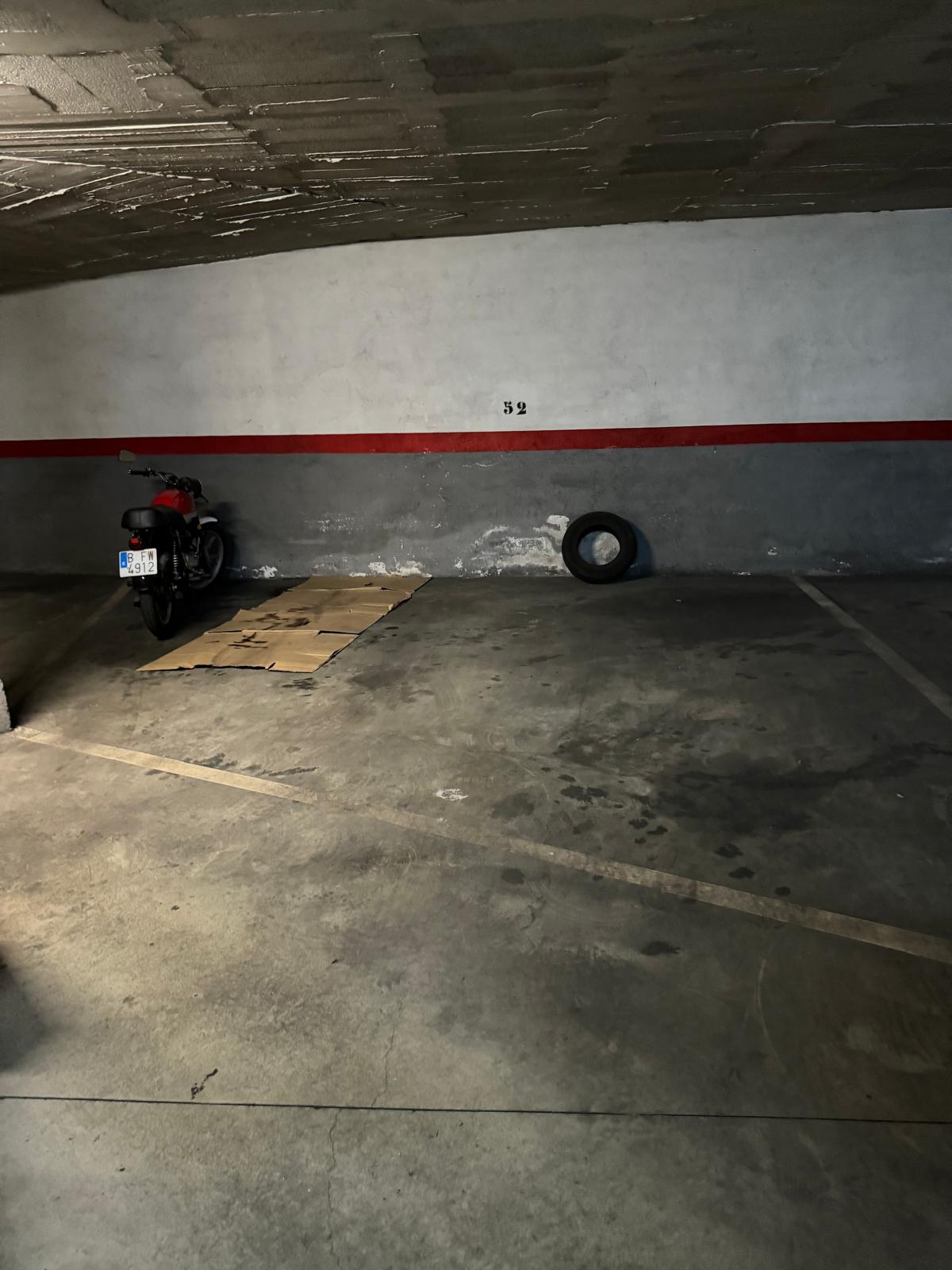 Plaça d’aparcament C/Moratin